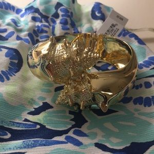 NWT Lilly Pulitzer Gold Conch Cuff Bracelet